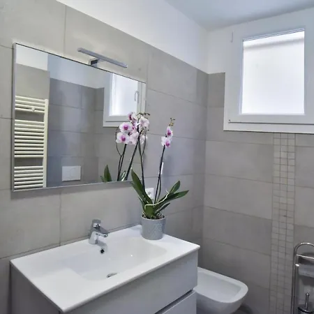 Regis Citra 00855ltn1108 Apartment *