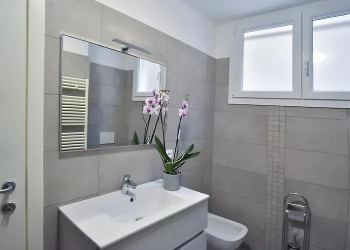 Regis Citra 00855ltn1108 Apartment *